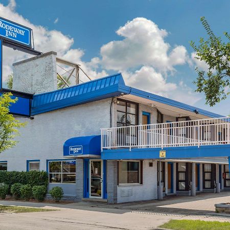Rodeway Inn Чикаго Экстерьер фото