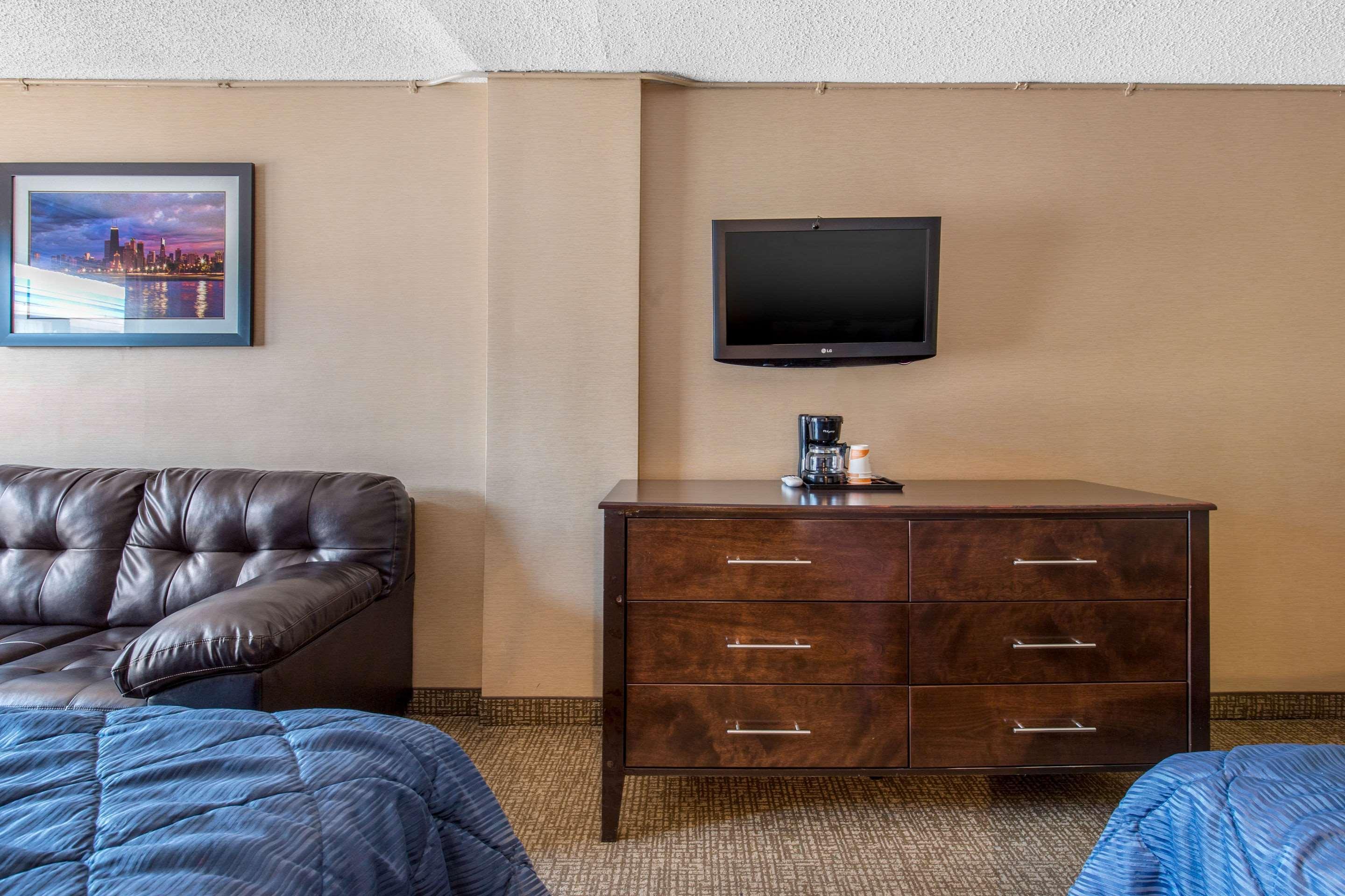 Rodeway Inn Чикаго Экстерьер фото