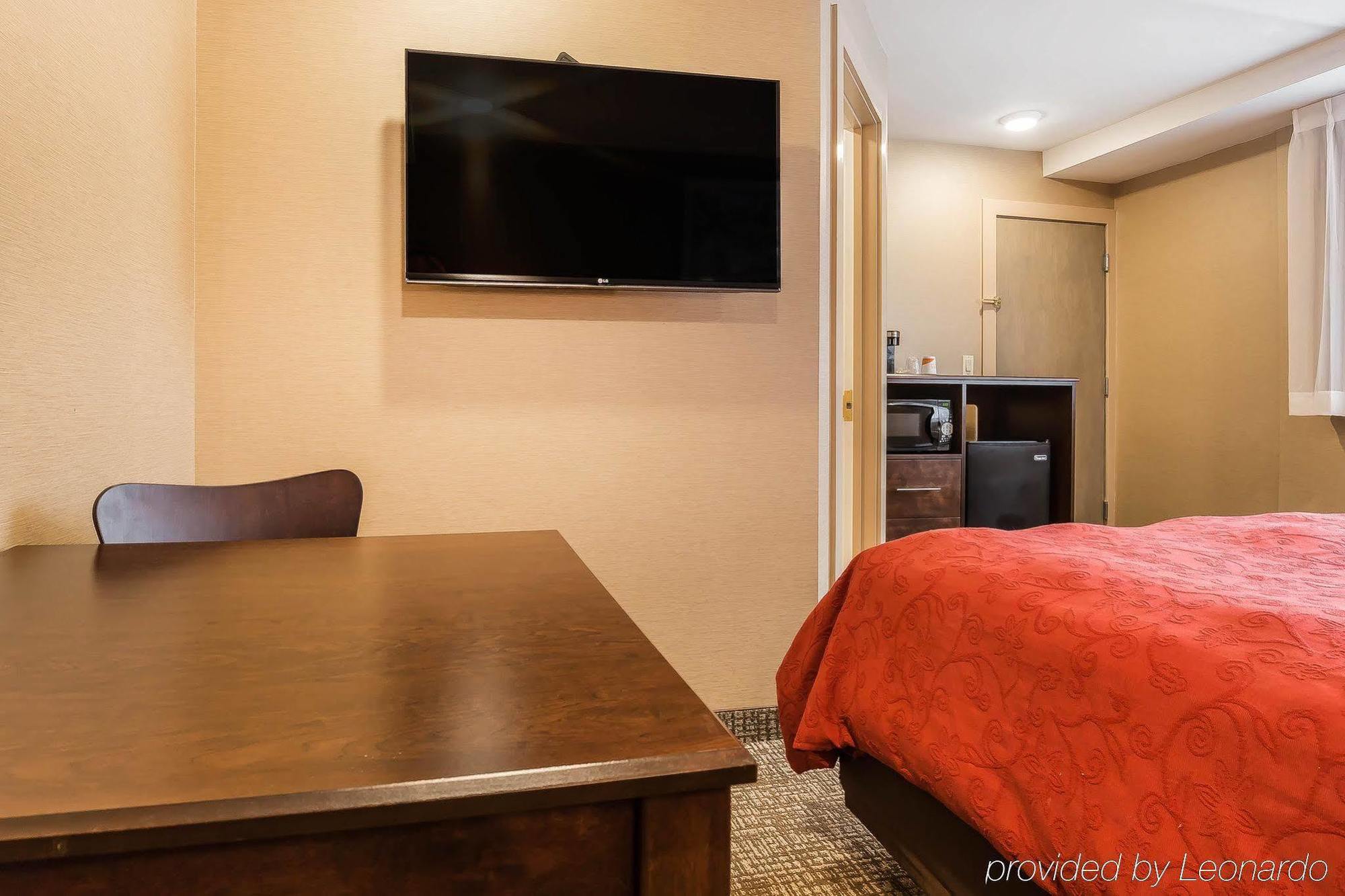 Rodeway Inn Чикаго Экстерьер фото