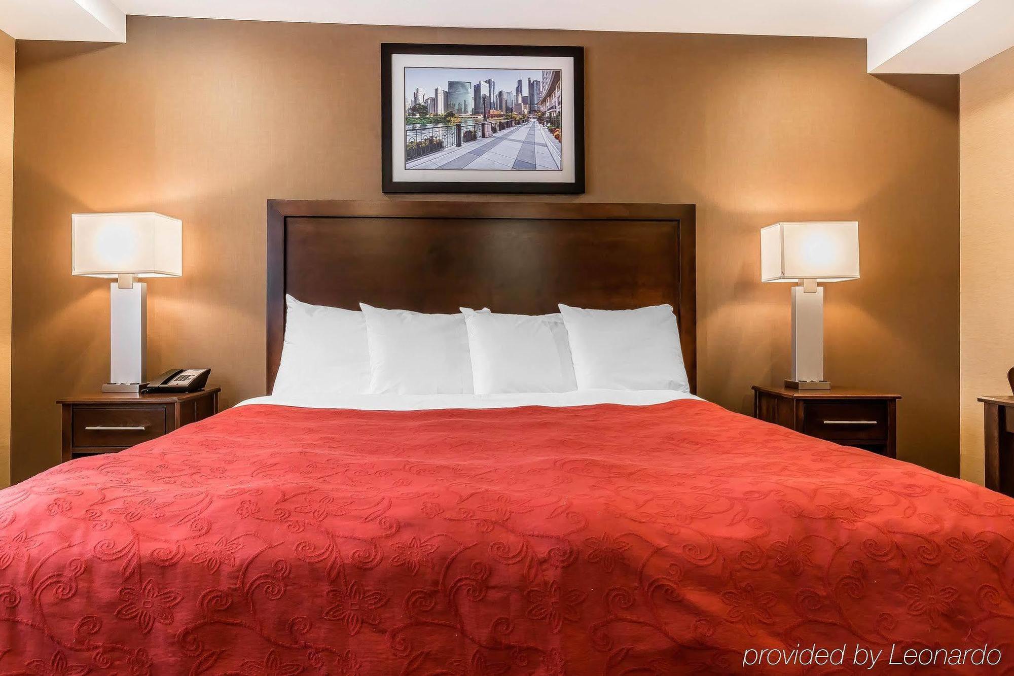 Rodeway Inn Чикаго Экстерьер фото