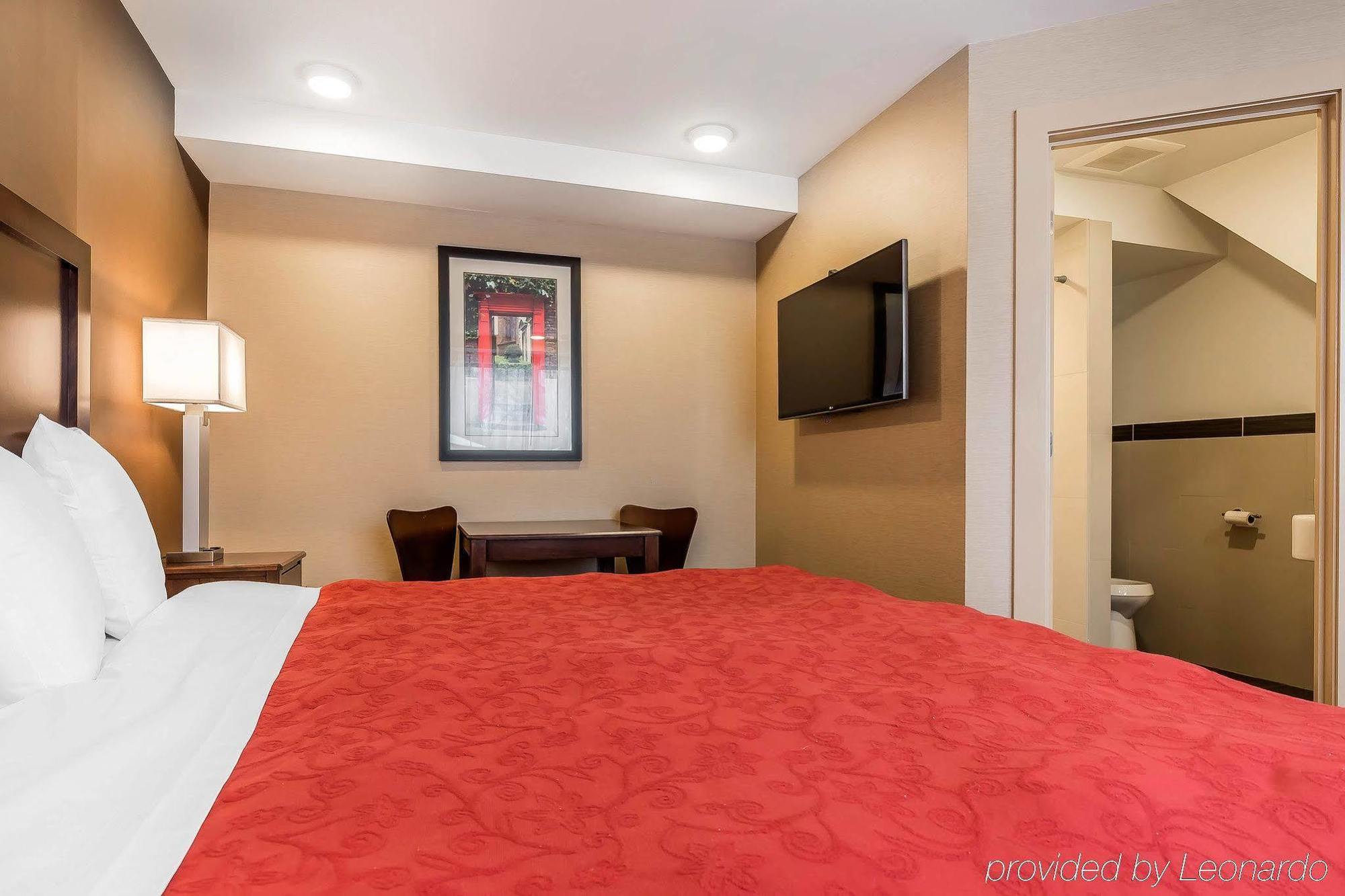 Rodeway Inn Чикаго Экстерьер фото