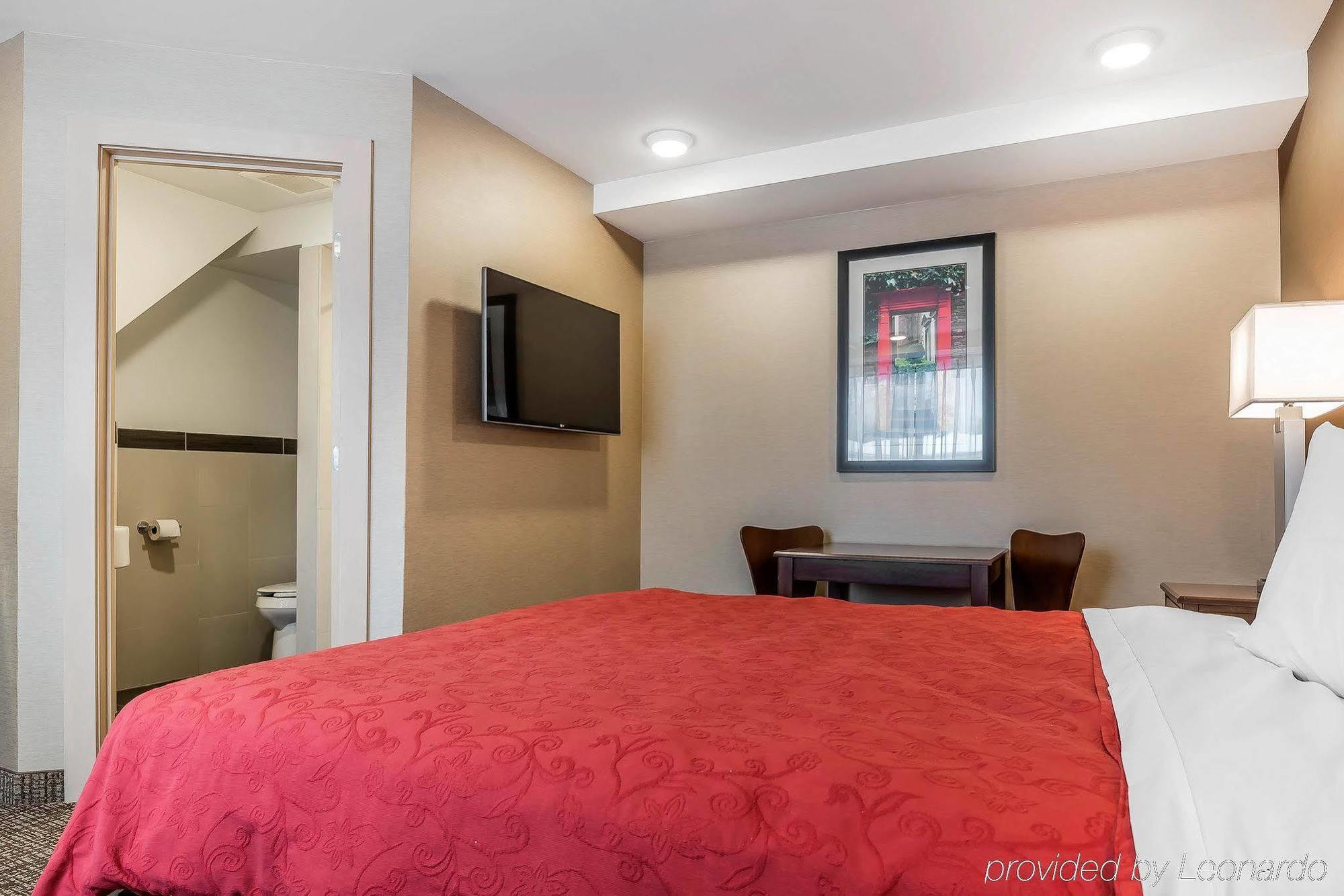 Rodeway Inn Чикаго Экстерьер фото