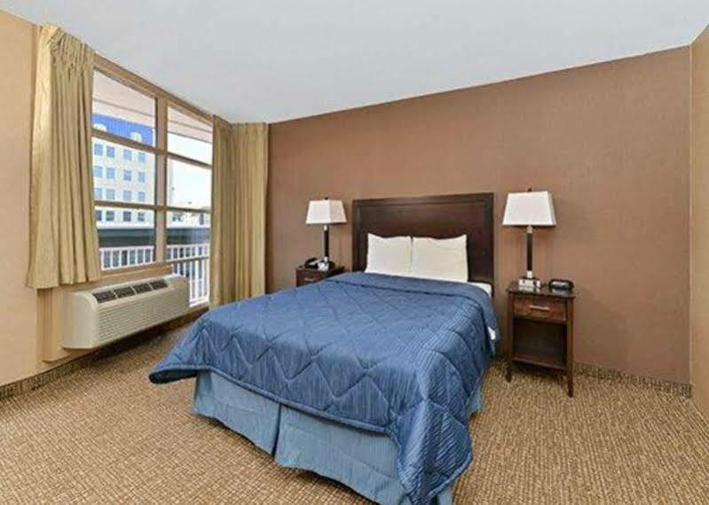 Rodeway Inn Чикаго Экстерьер фото