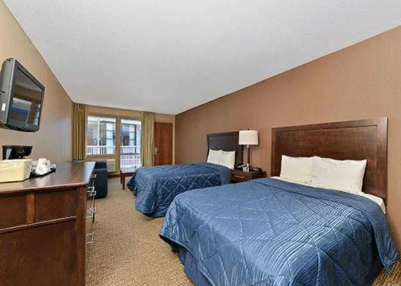 Rodeway Inn Чикаго Экстерьер фото